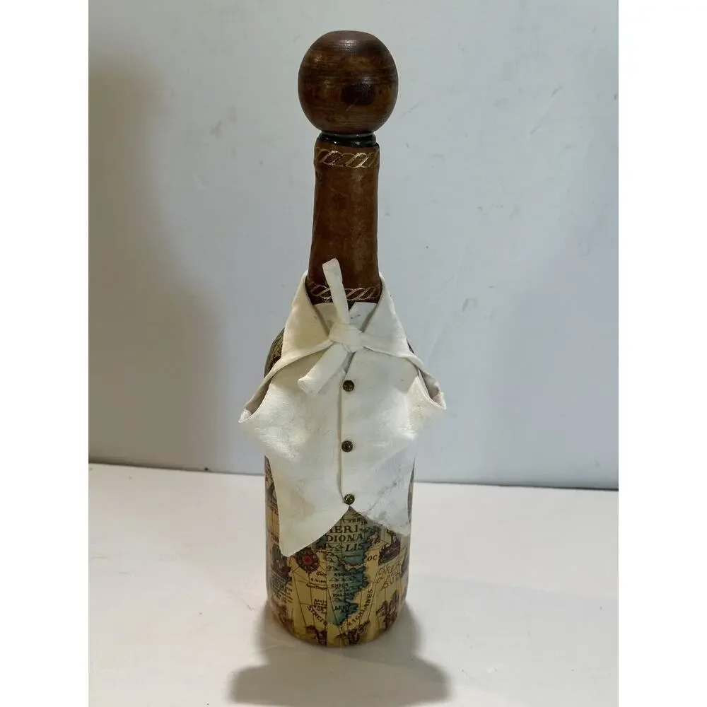 Vintage Fausto Corduri Leather Old World Map Wine Decanter Bottle w/ apron Italy